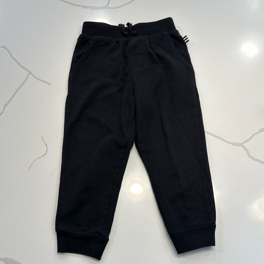 Splendid boys sweatpants joggers black size 4 🖤